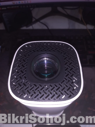 Projector- Hy400